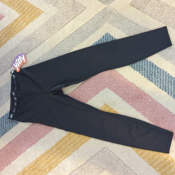NWT Black Ruched Yitty Leggings - Picture 3 of 5